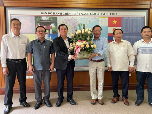 Thúc đẩy hợp tác kinh tế Việt Nam – Lào